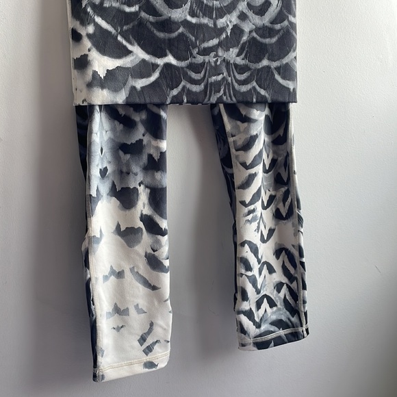 Lululemon Yin To You Skirted Leggings Pretty Plume Angel Wing Black High Rise - Picture 2 of 8